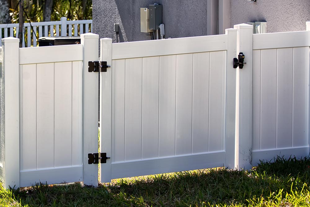 PVC Gate One Way Swing PVC Gate One Way Swing